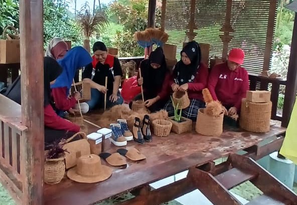 Cococraft Making through the PUSAKA Program by PHKT